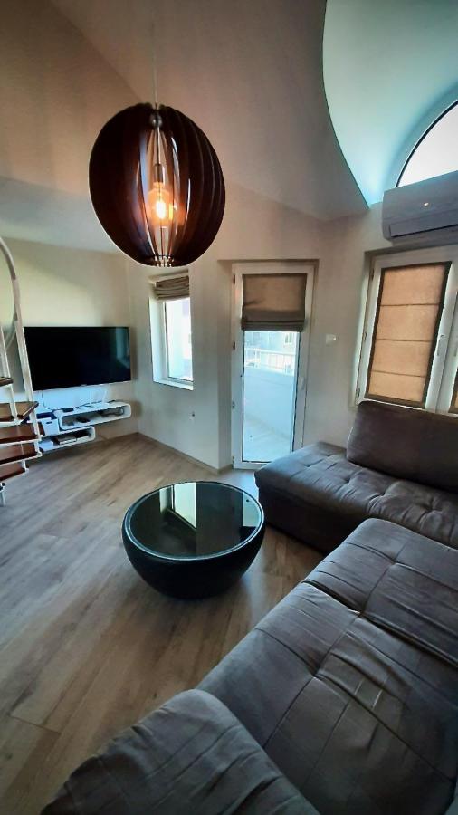 Centrally Located Apartment In Βάρνα Εξωτερικό φωτογραφία